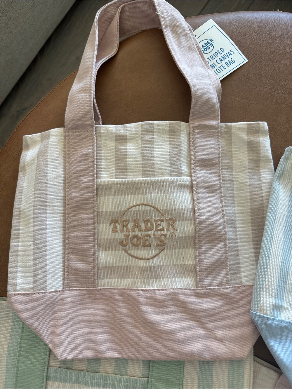 Trader Joe’s June 2026 Tote Set
Stripe Canvas Tote Bags all 4 colors - Picture 2 of 6